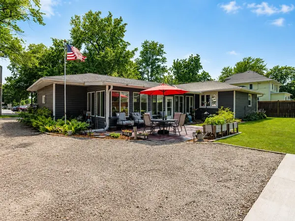 313 1st ST SE, Madelia, MN 56062