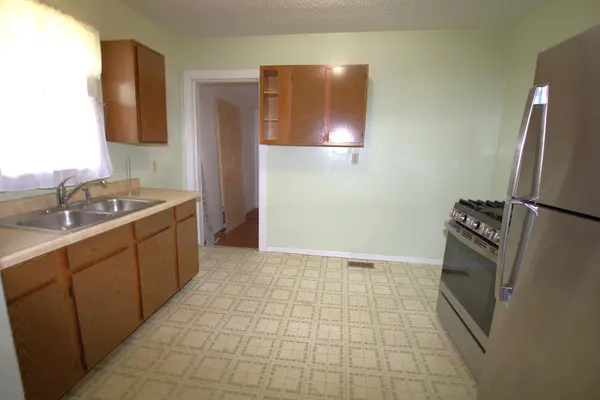 414 Cleveland ST SW, Staples, MN 56479