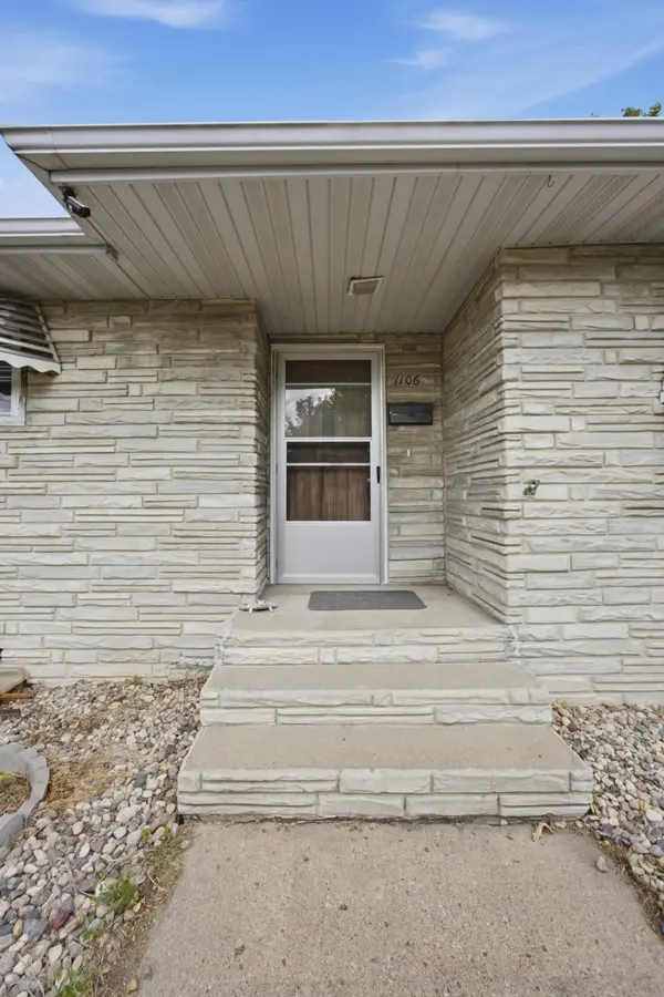 1106 5th AVE S, Moorhead, MN 56560