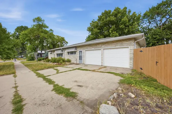 1106 5th AVE S, Moorhead, MN 56560