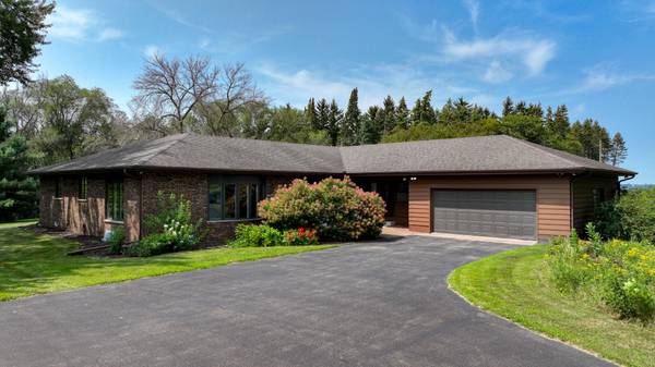5892 Graff RD, Eau Claire, WI 54701