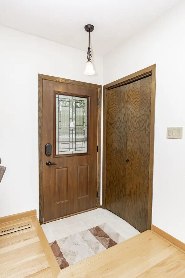 2544 Arrowhead RD S, Fargo, ND 58103