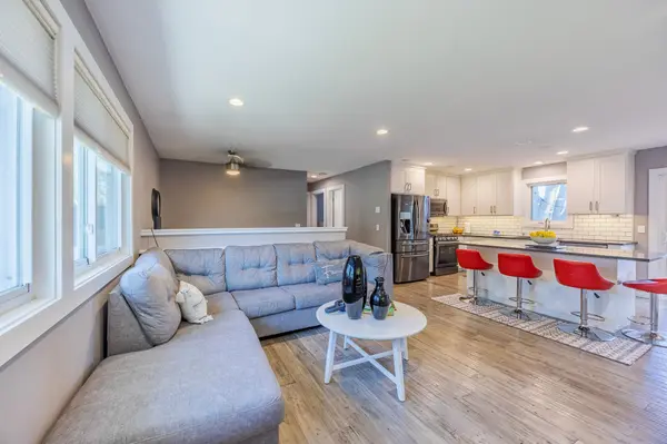 10225 99th AVE N, Maple Grove, MN 55369