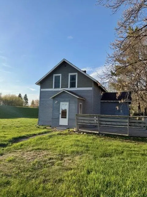 101 5th AVE E, Lisbon, ND 58054