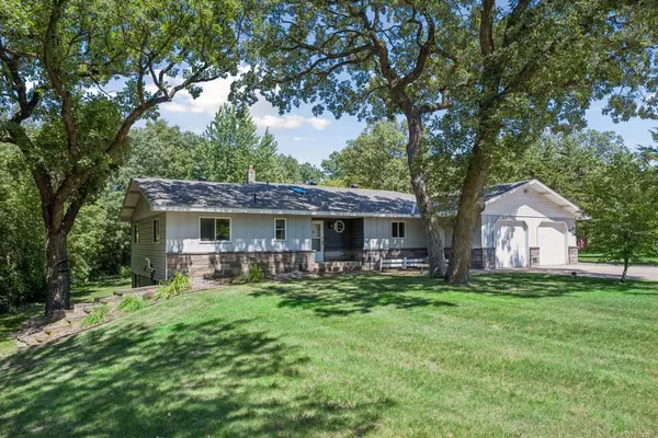 21946 Oak Heights CIR, Cold Spring, MN 56320
