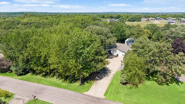 21946 Oak Heights CIR, Cold Spring, MN 56320