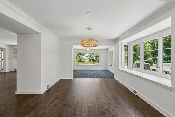 5404 Interlachen BLVD, Edina, MN 55436