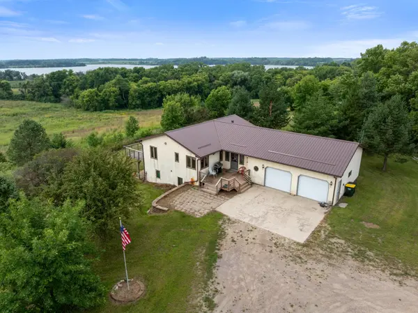 9705 37th AVE SE, Kandiyohi, MN 56251