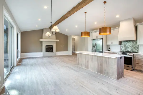 251 Saddle Ridge LN, Troy Twp, WI 54022