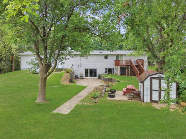 88 Sandbar RD, Tracy, MN 56175