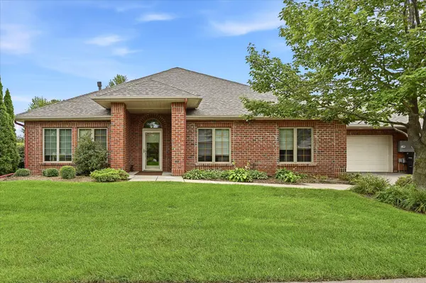 247 W Canyon DR, Hudson, WI 54016