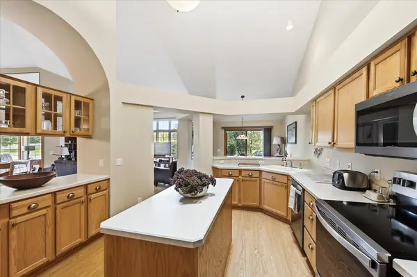 247 W Canyon DR, Hudson, WI 54016