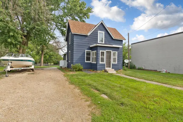 210 W Holly ST, Owatonna, MN 55060