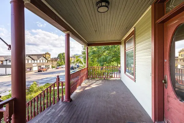 1101 E 4th ST, Duluth, MN 55805