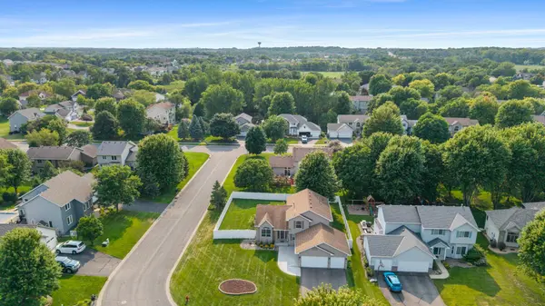 14974 Hillside TRL, Savage, MN 55378