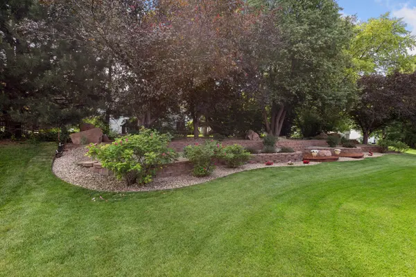4620 Minnesota LN N, Plymouth, MN 55446