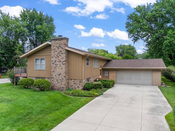 816 1st AVE NW, Byron, MN 55920