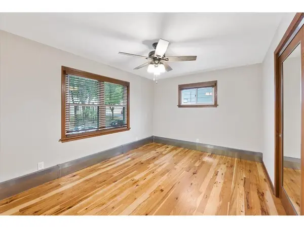 401 Ridgewood AVE #104, Minneapolis, MN 55403
