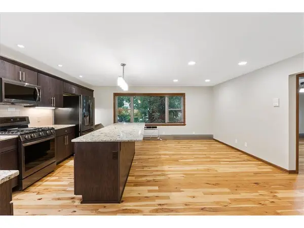 401 Ridgewood AVE #104, Minneapolis, MN 55403