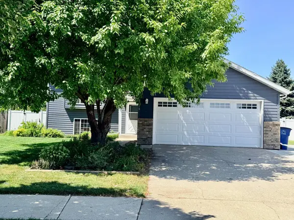 3318 39th ST S, Moorhead, MN 56560
