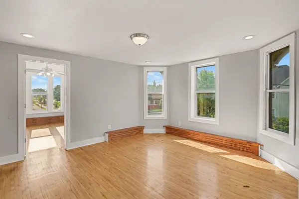 2600 University AVE NE, Minneapolis, MN 55418
