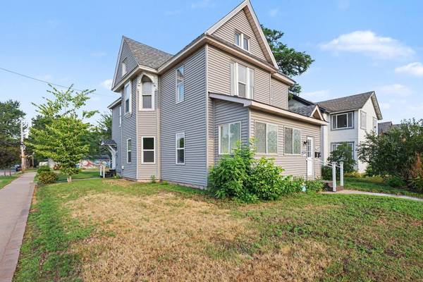 2600 University AVE NE, Minneapolis, MN 55418