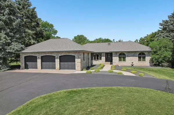 8583 Bower PATH, Inver Grove Heights, MN 55076