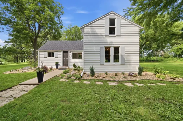 10337 30 HWY SW, Hayfield, MN 55940