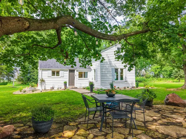10337 30 HWY SW, Hayfield, MN 55940