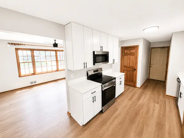 337 104th LN NE, Blaine, MN 55434