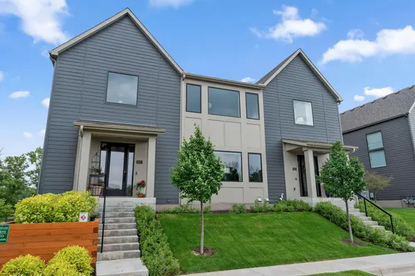 4855 Linden Cove LN, Savage, MN 55378