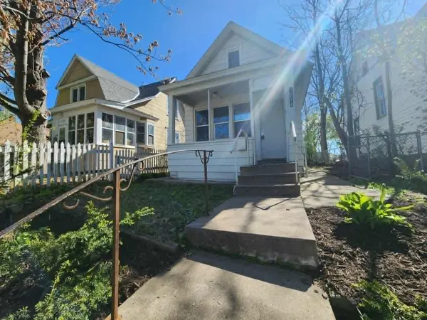1274 Edgerton ST, Saint Paul, MN 55130
