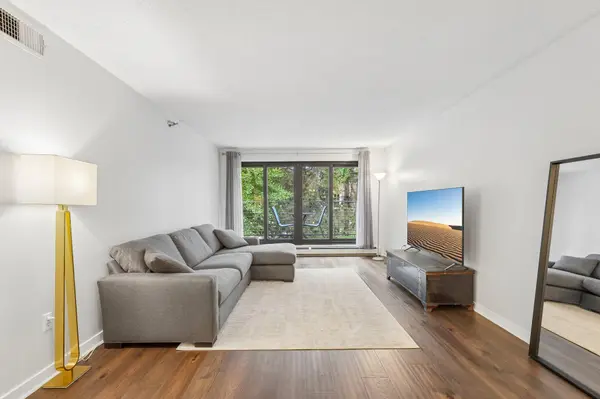 52 Groveland TER #A412, Minneapolis, MN 55403