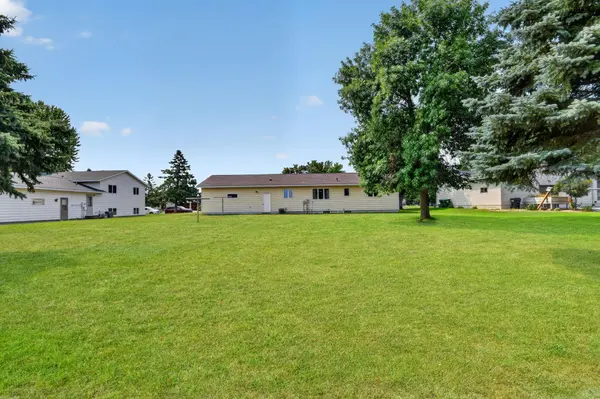 143 Meadowlark LN SW, Melrose, MN 56352