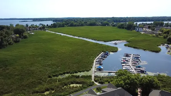 5459 Lost Lake LN, Mound, MN 55364