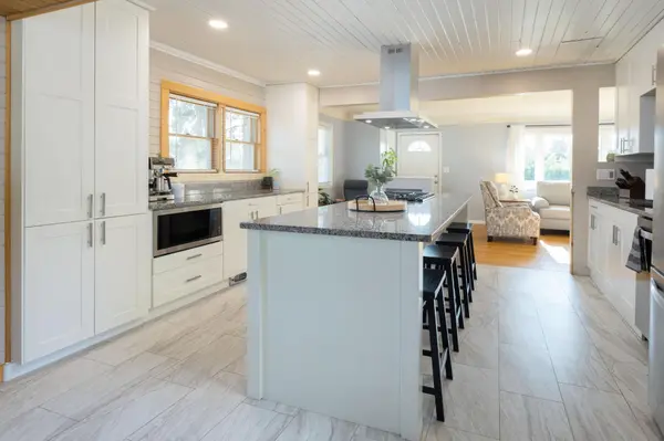4205 University AVE NE, Columbia Heights, MN 55421