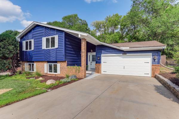 13229 Court PL, Burnsville, MN 55337