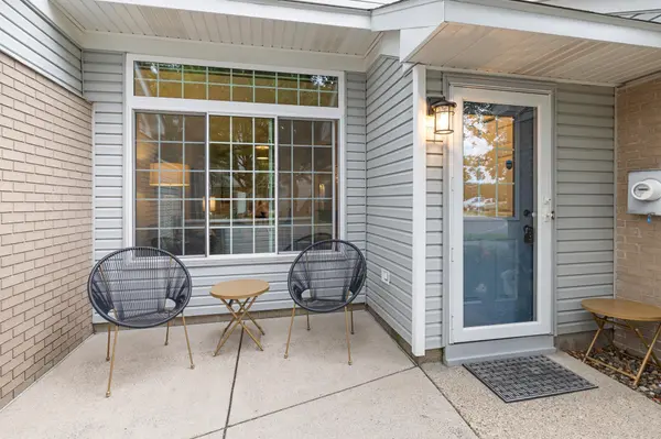 534 Lovell AVE #6, Roseville, MN 55113