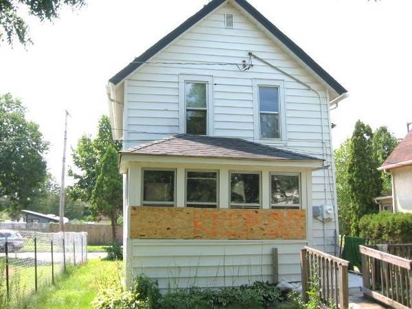 907 20th AVE NE, Minneapolis, MN 55418