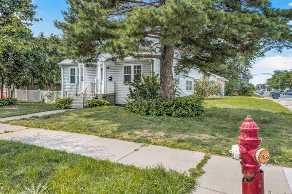 1175 15th AVE SE, Minneapolis, MN 55414