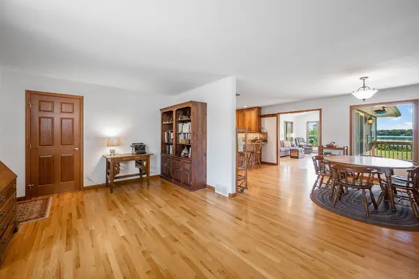 326 Fox Lake AVE, Sherburn, MN 56171