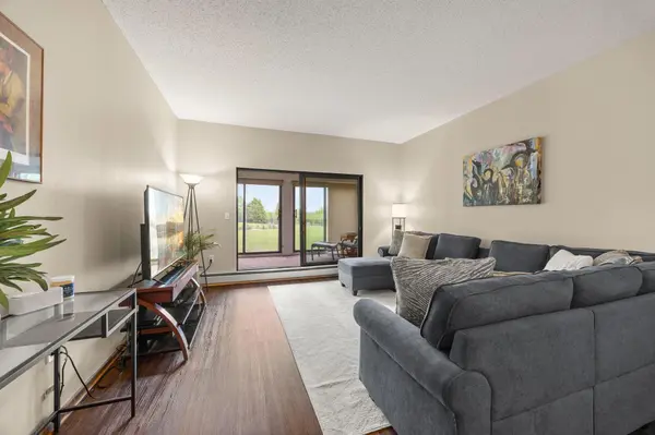 2275 Youngman AVE #106W, Saint Paul, MN 55116