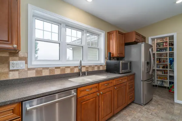 529 Cedar LN, Crookston, MN 56716
