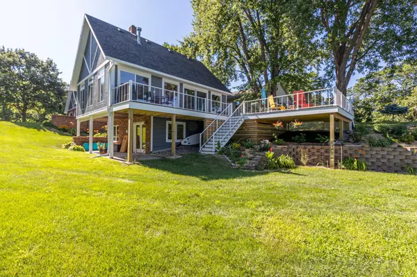 1301 Geneva DR, Alexandria, MN 56308