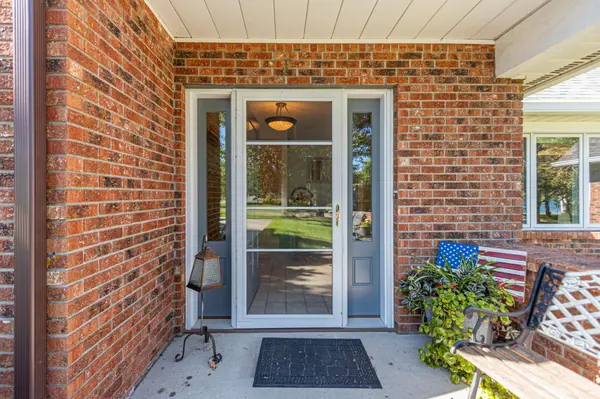 1301 Geneva DR, Alexandria, MN 56308