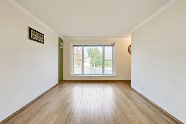 978 Western AVE N, Saint Paul, MN 55117