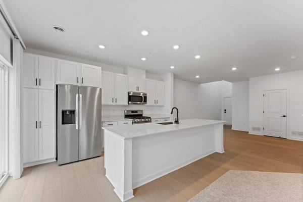 10564 Glacier LN N, Maple Grove, MN 55369