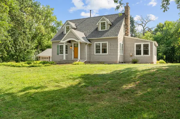 3213 County Road 101 S, Minnetonka, MN 55391