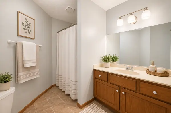 210 Sargent DR #103, Red Wing, MN 55066