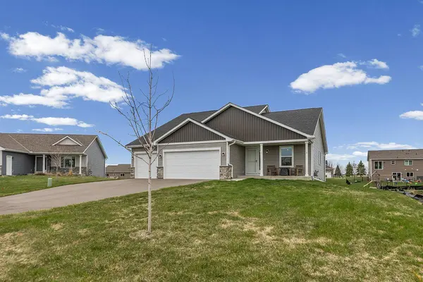 909 Emily CT NE, Montgomery, MN 56069